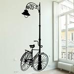 V�lo sur lampadaire